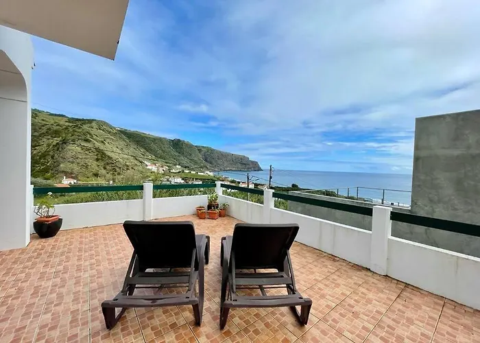 Casa De * Almagreira (Santa Maria)